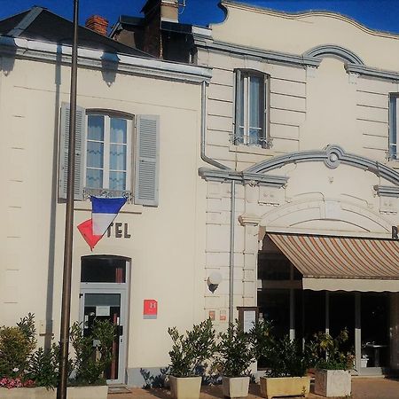 Le Saint Christophe Hotel Cosne-Cours-Sur-Loire Exterior photo